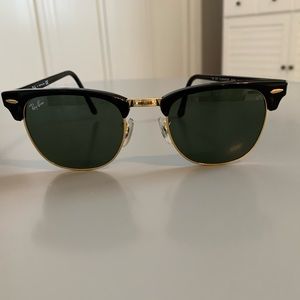 RayBan ClubMaster Classic  - Polished Black on Gold Polarized Lenses